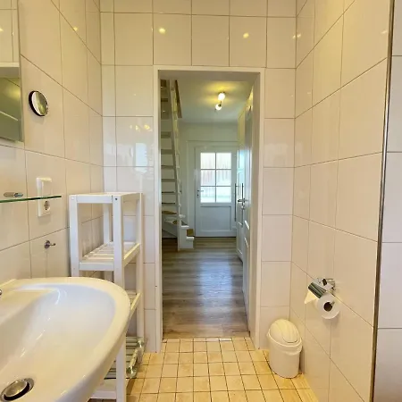 Fievfoten Og 보르쿰